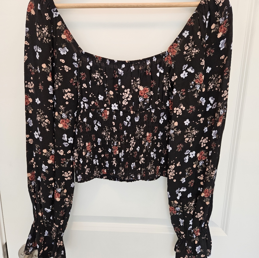 Dynamite Floral Blouse - Black and Red